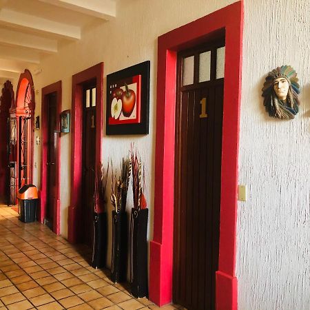 Hostal De Los Reyes Hotell Guadalajara Eksteriør bilde