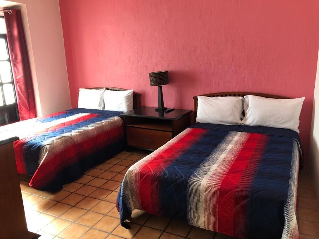 Hostal De Los Reyes Hotell Guadalajara Eksteriør bilde