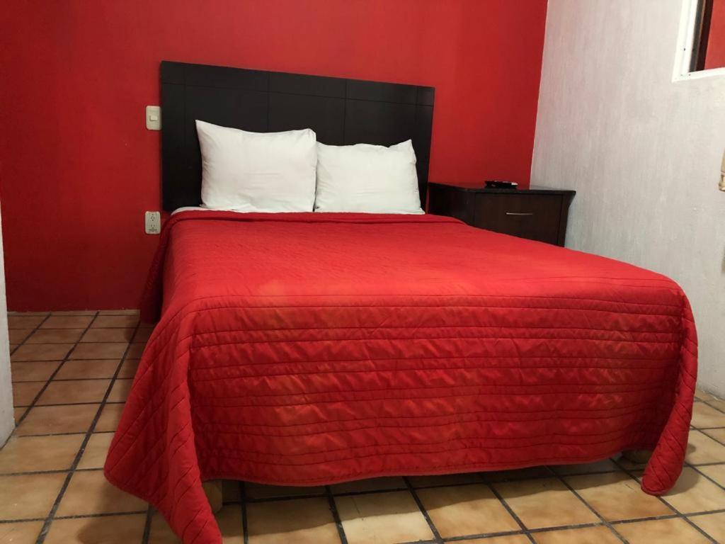 Hostal De Los Reyes Hotell Guadalajara Eksteriør bilde