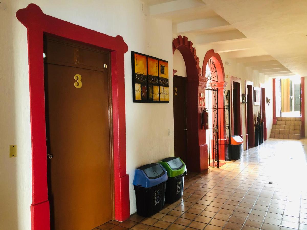 Hostal De Los Reyes Hotell Guadalajara Eksteriør bilde